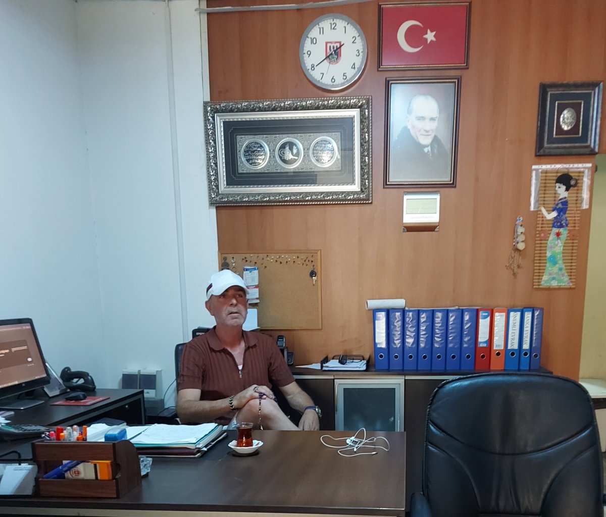 Mehmetaksoy09's tweet photo. #İŞiMiZiN BaşıNdayıZ.
#Evvelallah🙏#BiR İŞ📘🖋😉
#CümlemiZe Hayırlı #İŞLeR...🙏 https://t.co/VBJlBQkZk8