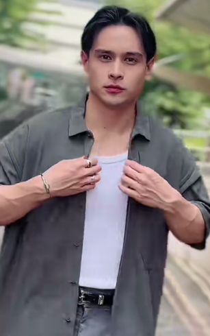 alba4975's tweet photo. happy tuesday to all ;-) :D
 
TUES TO BE WITH RALPH 
#RalphdeLeon https://t.co/KRCihZcRER