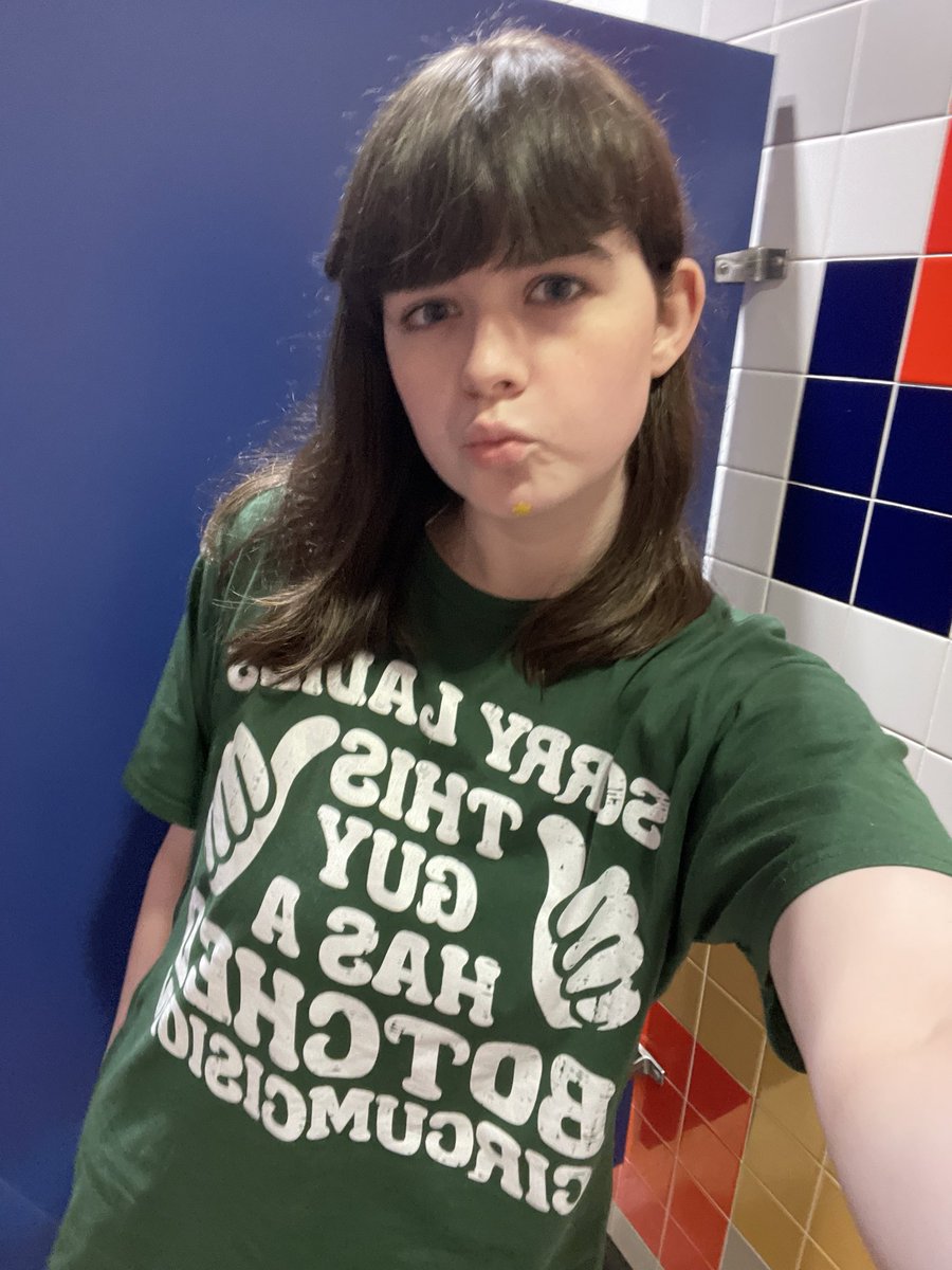 ellaallphin_'s tweet photo. https://t.co/1hDQg7f3ij https://t.co/E4C0RdwUnh