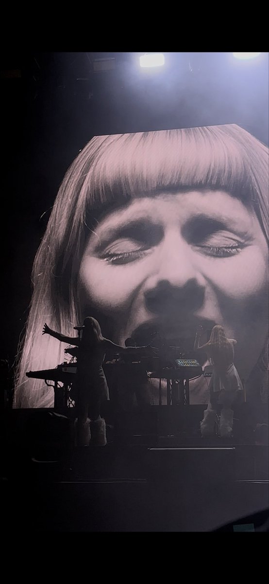 yu19980907's tweet photo. #フジロック2026
#TOMORA #AURORA
#TomRowlands
#AMALIEHOLTKLEIVE
one of the best live shows of my life https://t.co/KvCAM8wgTB