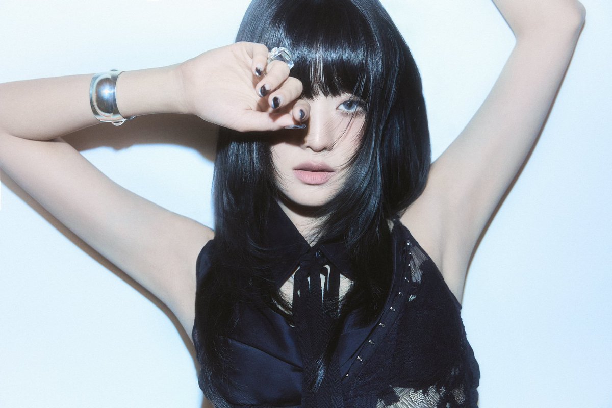 chartsidle's tweet photo. MINNIE about her second solo album:

— Blue Color
— Vocal Focused https://t.co/LtNWLc1WxM