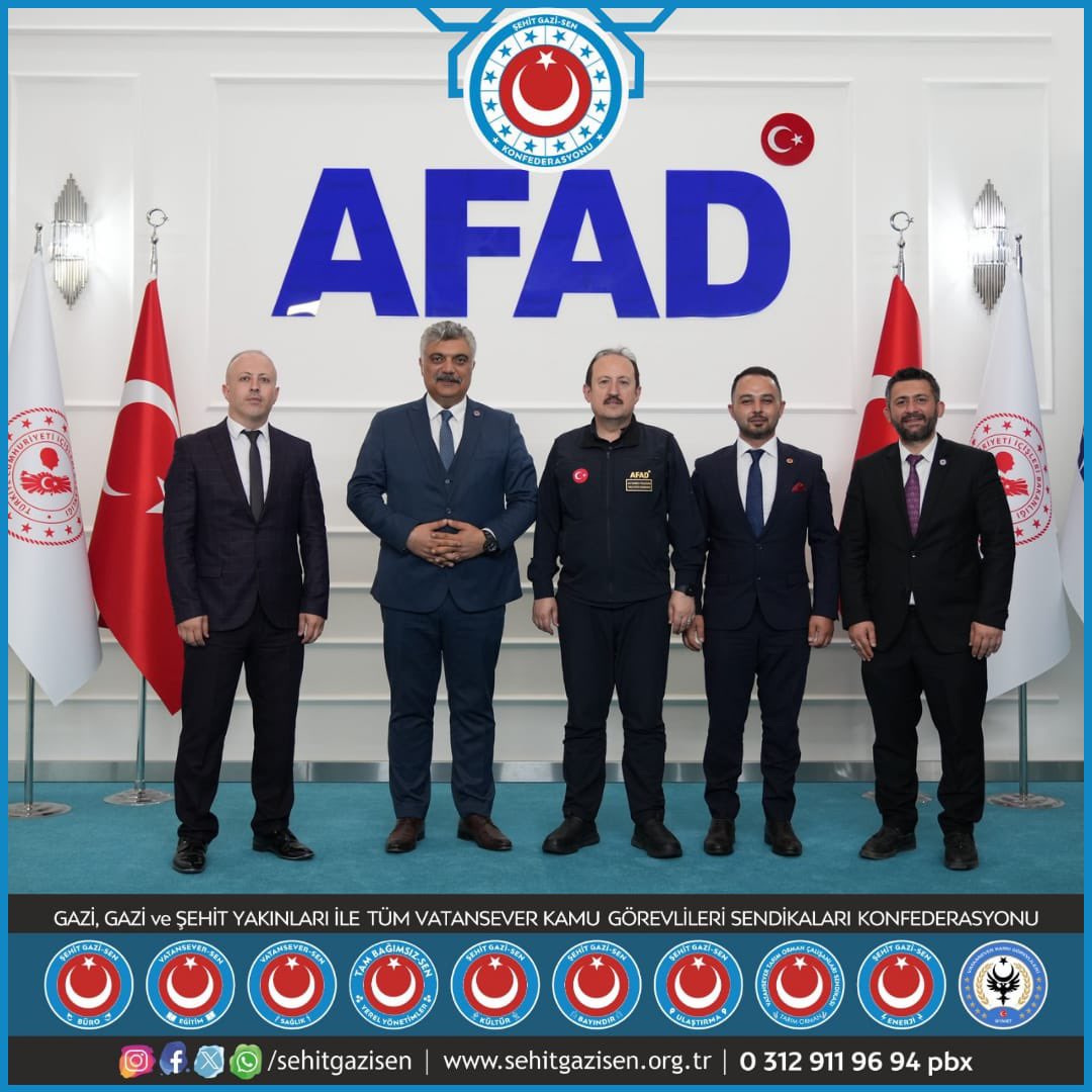 SKonfederasyonu's tweet photo. Şehit Gazi Sen Konfederasyonu'ndan AFAD Başkanı Vali Hamza PEHLİVAN'a Ziyaret⤵️https://t.co/aCPBGPc0Fd https://t.co/uEaWHbvd72