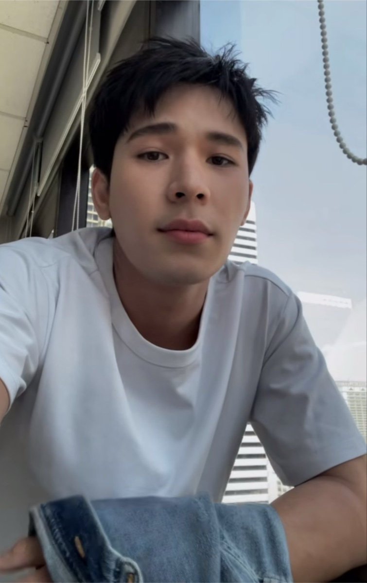 fluffywithbibii's tweet photo. แล้วพีคได้เห็นสิ่งนี้แบบใกล้ๆชัดๆคนเดียวเลยหรอ https://t.co/G5AfUXqszP