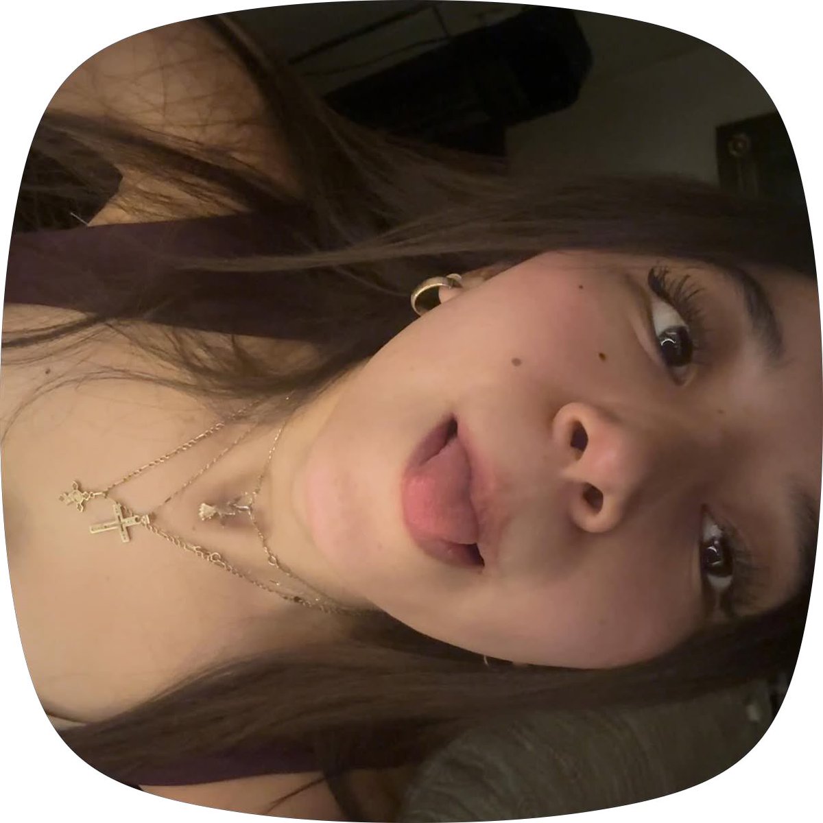 ValeeeeeeeO's tweet photo. que sería de mí sin esos ojos achinados https://t.co/xEzEVKWKzA