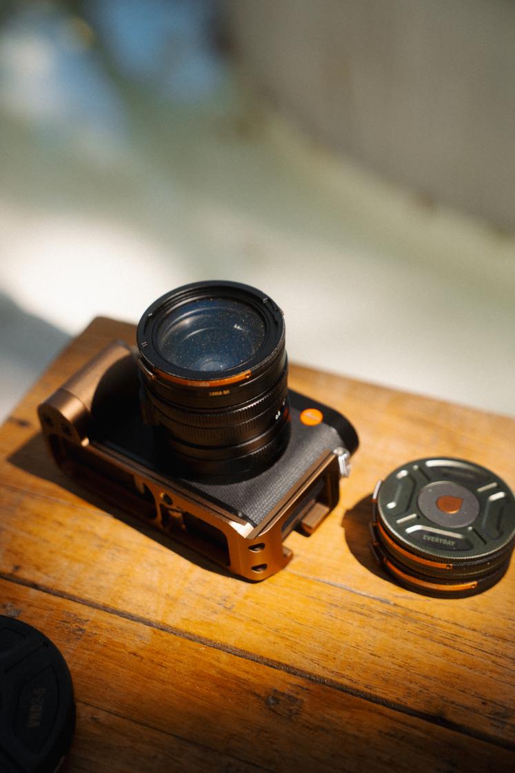uavoom's tweet photo. Leica Q3やFujifilm X100VIをはじめとするコンパクトカメラのために設計された、磁気フィルターシステム
「Mini MagLock」が登場しました。 https://t.co/VYRHlYgip9