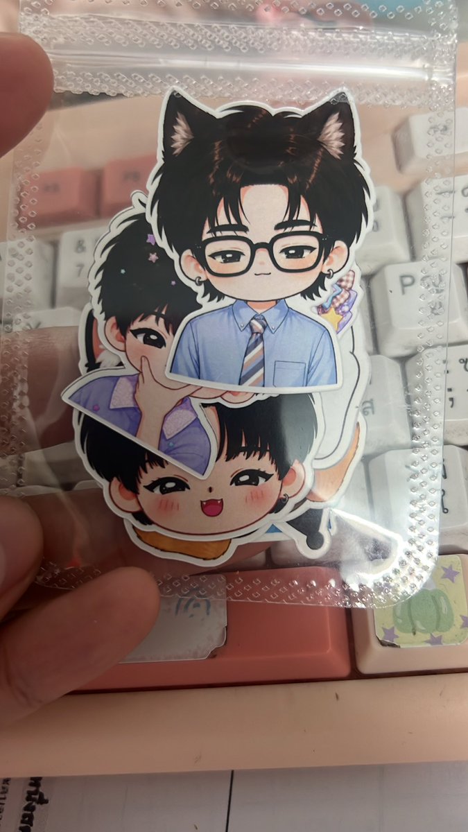 CartoonDnk's tweet photo. Giveaway สติ๊กเกอร์ไดคัท ตี๋ตี๋ป๋อ
รอบไปรษณีย์📮รอบ3
แจกคนละ1เซ็ต
รอบนี้ 1เซ็ต ได้ 8 ลาย (แบบสุ่ม)

วาวาคนไหนสนใจรับ 
ส่งของรอบ7/8/69

ขอคนสะดวกออกค่าส่งเอง55฿
ฟอร์มกรอกที่อยู่

💫 https://t.co/xu5Um40JI3

#teeteepor #ตี๋ตี๋ป๋อ
#vava #วาวา 
#Duang𝐆o𝐑ound𝐂oncert 
#Giveaway #แจกสติ๊กเกอร์