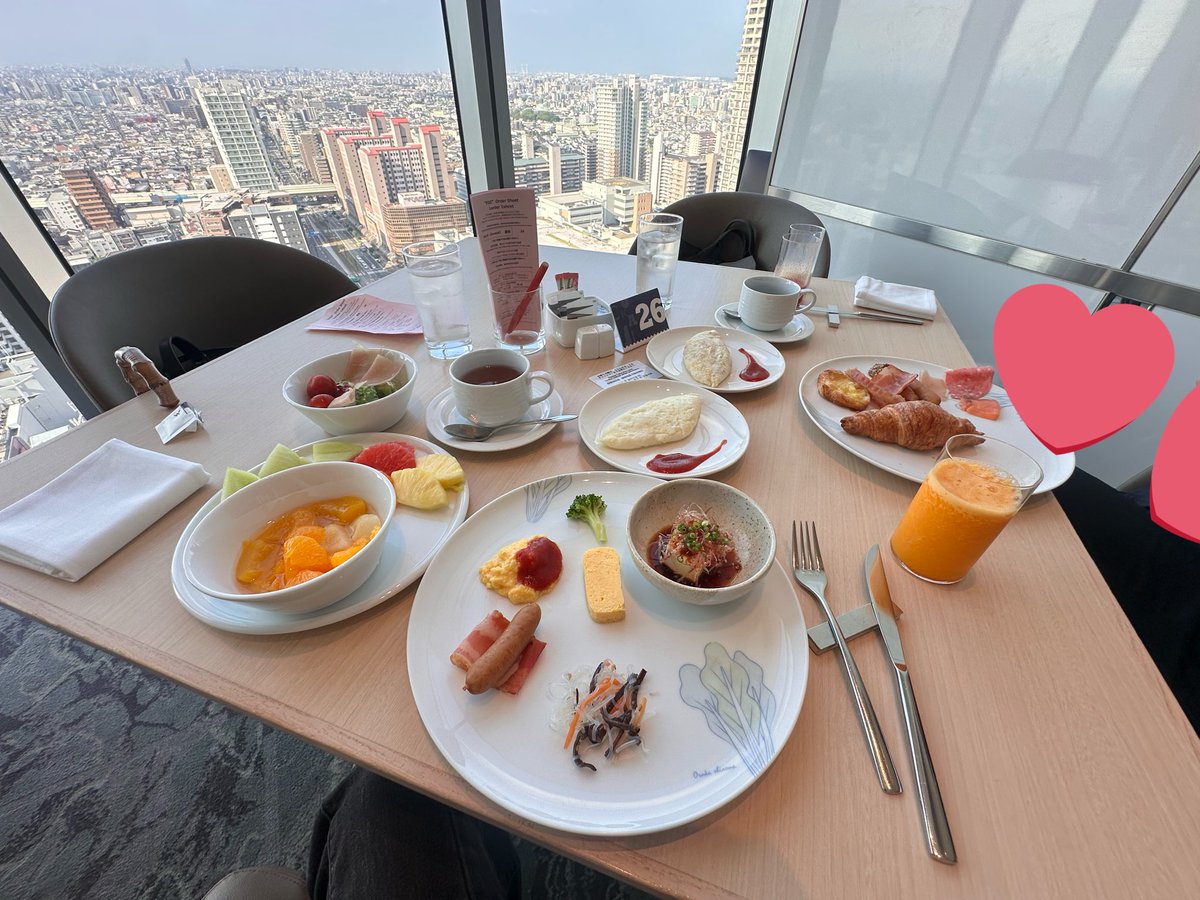 eripyoonn's tweet photo. 🍽️3のモーニングPが2年ぶりに復活した🫪
週1で朝1時間ビュッフェ行くだけなの楽すぎる https://t.co/FWNQXZuAWs