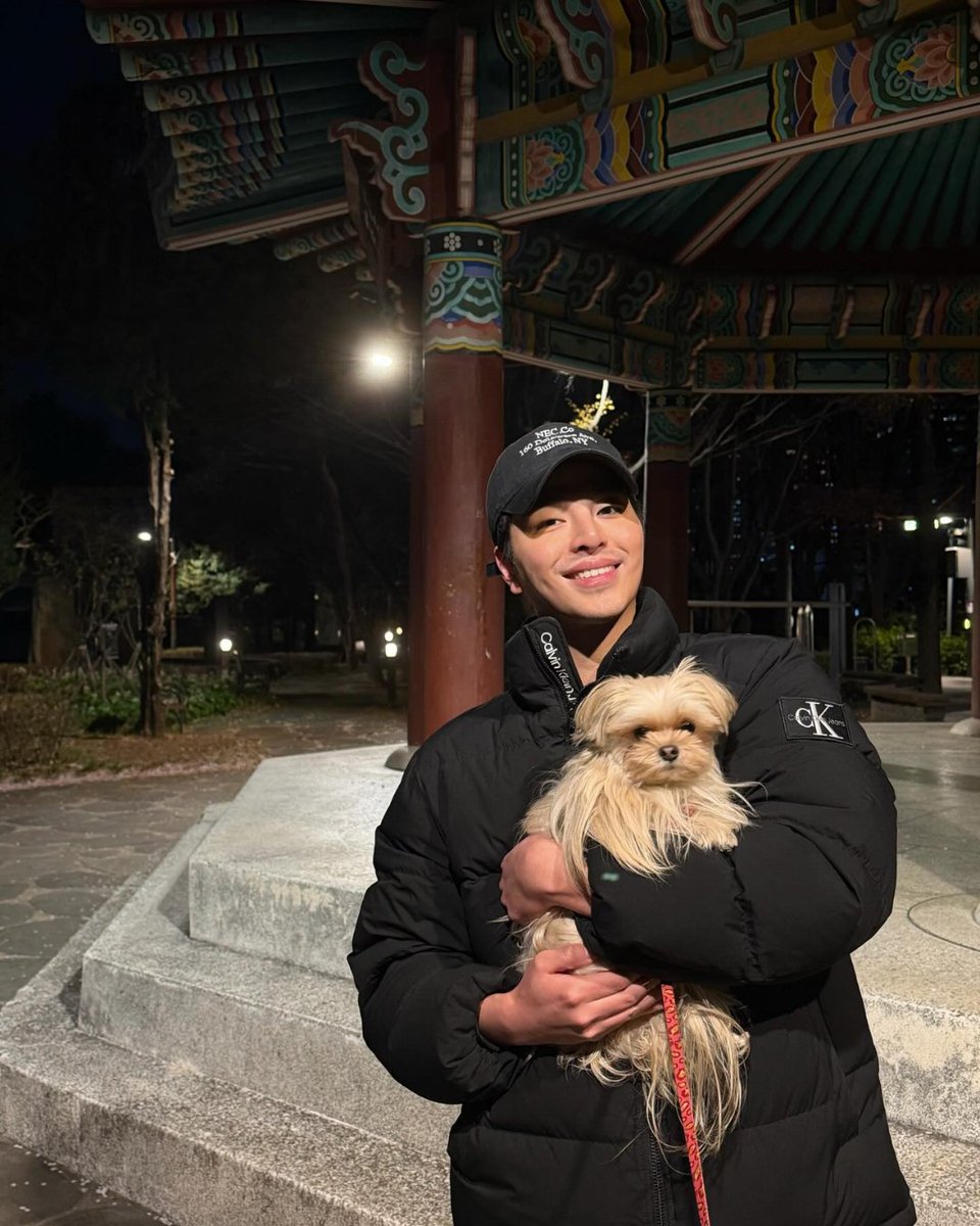 GTTOUR_Global's tweet photo. [HALLYU NEWS]

#iKON member #KooJunhoe will begin his mandatory military service on August 11, 2026.
According to his agency, 143 Entertainment, he will enter a military training center on August 11 before serving as an active-duty soldier.
No official event will be held on the day of his enlistment, and fans are kindly asked not to visit the training center to help ensure everyone's safety.

---------------------------------
👇Follow us for the latest K-pop updates and concert ticket reservations!🎫

Book Now 🔻
https://t.co/lACXSknkGv

For any inquiries 🔻
WhatsApp ➡️ https://t.co/znG4U8kcJY
KakaoTalk ➡️ https://t.co/2VEWGfvCFc

Link also in bio!🔗