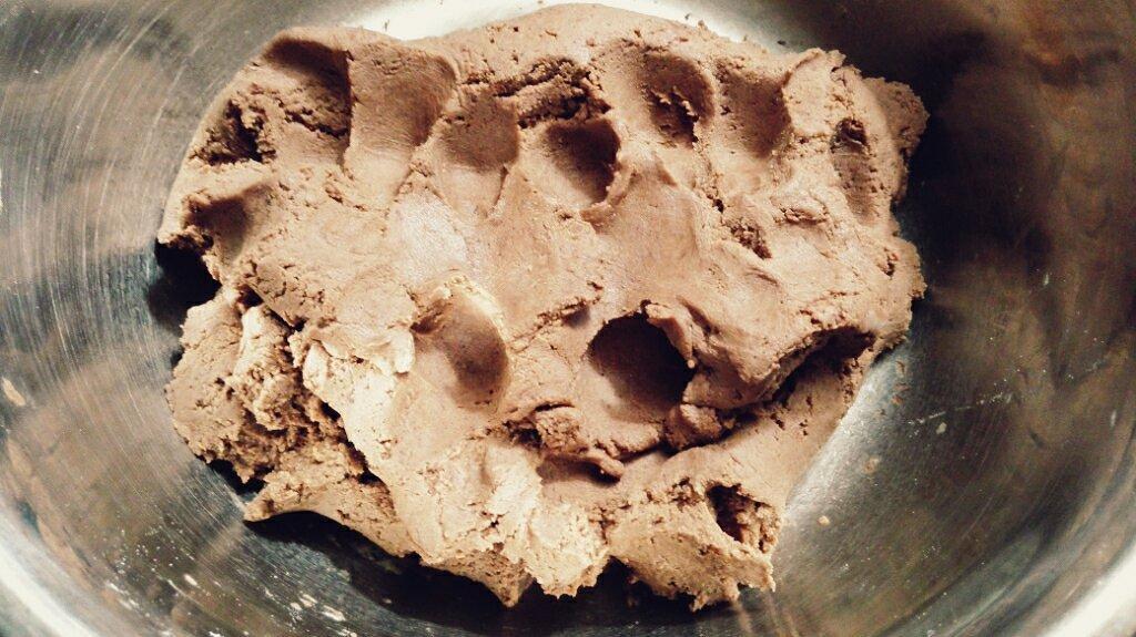 MaryGayleAdams1's tweet photo. Just spent the coziest rainy afternoon baking chocolate chip cookies—warm, buttery, and so worth the flour on my apron!  Who’s got their go-to comfort bake https://t.co/LRK9blL7Wi
