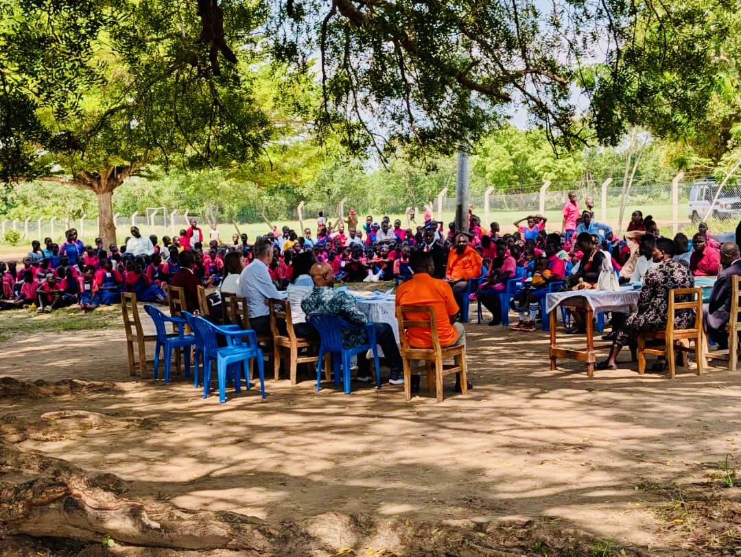 AWYAD_UG's tweet photo. There is no better way to understand impact than by hearing directly from the communities at the heart of change.

We were honored to host @NLinUganda in Pakwach District, where the delegation engaged with community members, local leaders, teachers, and learners to gain firsthand insights into the progress, achievements, and challenges of the #PROTECTSRHR Project.

The visit highlighted the value of community-led solutions in improving access to quality education, protection, and SRHR services, while identifying areas that require continued support and strengthening. 

Together, we remain committed to creating opportunities for every child and young person to thrive. 

Funded by @NLinUganda and implemented through a consortium of @RESCUEorg, @WorldVisionUg, @reachahand, @inclusion_Imm, @OCA_Africa and @AWYAD_UG.

#EducationForAll #GirlsEducation #ChildProtection #SRHR #Pakwach #WestNile #PartnershipsForImpact 

#AWYADAt10