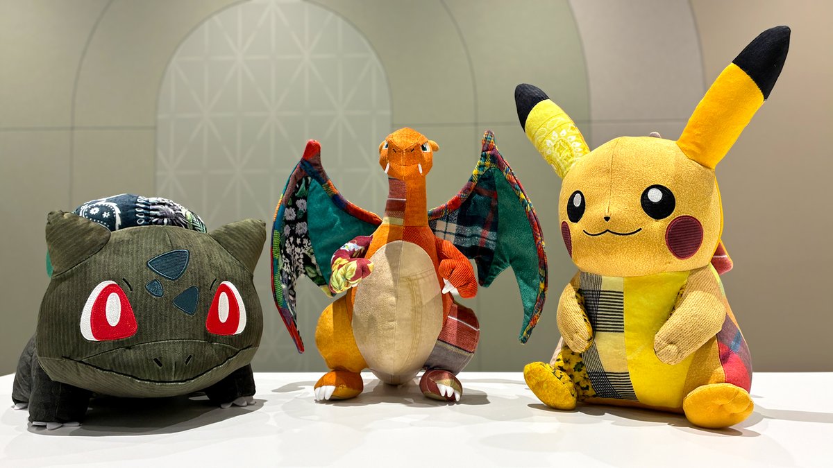 poke_times's tweet photo. こだわりのデザインでヴィンテージ感漂うポケモンたち……😎

デザイナーのSean Wotherspoon（ショーン・ウォザースプーン）がディレクションを手がけたぬいぐるみが、ポケモンセンターオンラインにて受注販売受け付け中🛍️

⏰8月7日（金）16時59分まで
https://t.co/iJ3Z0qnbKU https://t.co/AJvbBdNMLW