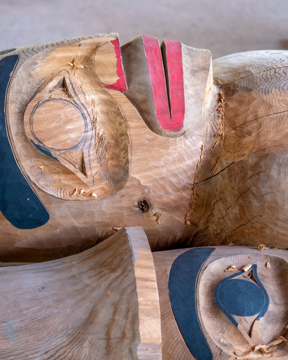quaibranly's tweet photo. #SalonDeLecture 📚️

🎨 Rendez-vous pour une rencontre exceptionnelle avec l'artiste haïda 7IDANsuu James Hart ce mardi 28 juillet à 17h !

ℹ️ Plus d'infos 👉️ https://t.co/9ZrAAEIdMS https://t.co/zXqTDP4ktm