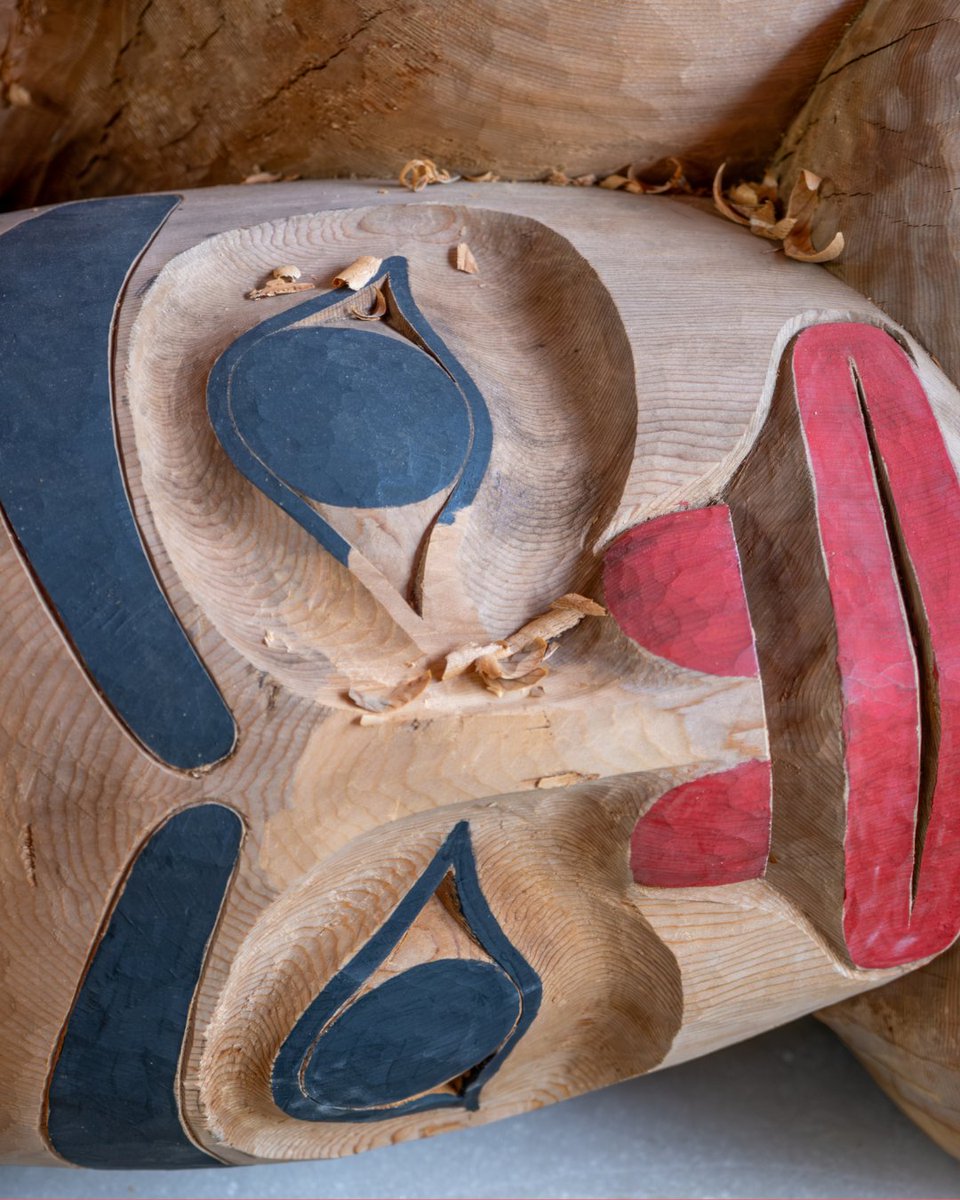 quaibranly's tweet photo. #SalonDeLecture 📚️

🎨 Rendez-vous pour une rencontre exceptionnelle avec l'artiste haïda 7IDANsuu James Hart ce mardi 28 juillet à 17h !

ℹ️ Plus d'infos 👉️ https://t.co/9ZrAAEIdMS https://t.co/zXqTDP4ktm