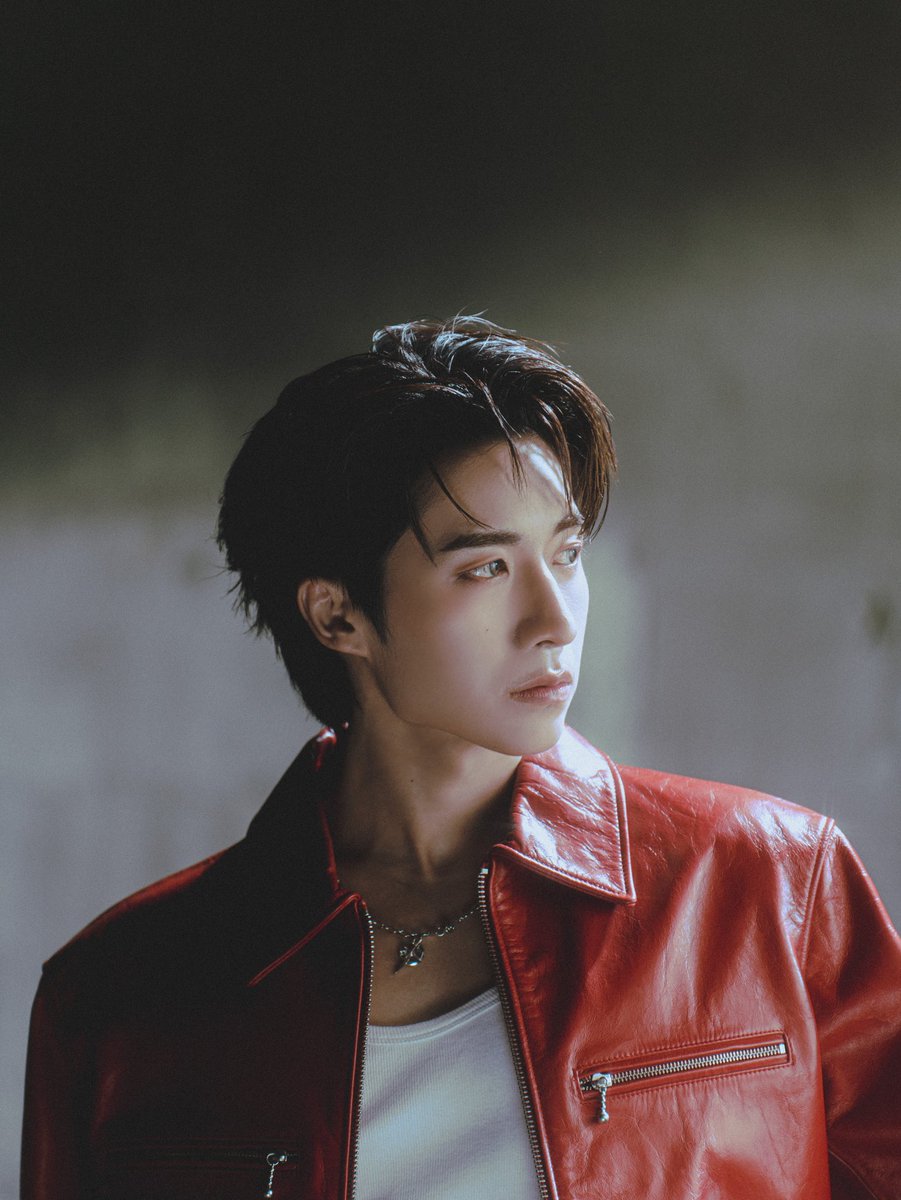 perses_official's tweet photo. JUNG x F.HERO - ‘FLY’ MV Behind the Scenes Photos 🪽📸

JUNG x F.HERO - ‘FLY’ 
[UNCENSORED SOLO PROJECT]
🔗 Watch MV now on Youtube : https://t.co/79dJQXSHoc

#FLY_JUNGxFHERO
#PERSES_UNCENSORED
#JUNG_PERSES #PERSES_TH
#GNEST https://t.co/esdZ6XkoNK