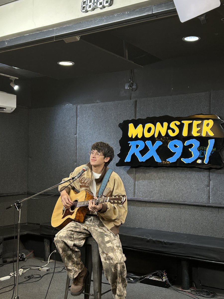 StarPopPH's tweet photo. What a way to wrap up Heath's radio tour yesterday! 🎙️💙

Thank you, @rx931! You've made the final stop of Heath's radio tour one to remember.

Now, catch @heathjornales live at 𝗛𝗘𝗔𝗧𝗛'𝗦 𝗧𝗜𝗠𝗘 this September 5. ✈️

🎟️ Get your tickets here: https://t.co/OiujOwqIBe https://t.co/SA0byO3jDR