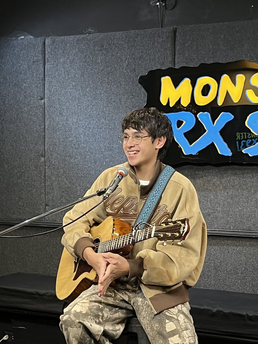 StarPopPH's tweet photo. What a way to wrap up Heath's radio tour yesterday! 🎙️💙

Thank you, @rx931! You've made the final stop of Heath's radio tour one to remember.

Now, catch @heathjornales live at 𝗛𝗘𝗔𝗧𝗛'𝗦 𝗧𝗜𝗠𝗘 this September 5. ✈️

🎟️ Get your tickets here: https://t.co/OiujOwqIBe https://t.co/SA0byO3jDR