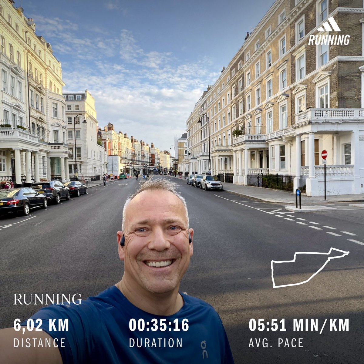 HeddoSiebs's tweet photo. #Kensington 🇬🇧 #Knightsbridge💂 #HydePark 🌳 #sightseeing #run in #London #keepgoing &amp; #stayfit 💪😃👍🙋‍♂️ https://t.co/0765sSF3CA