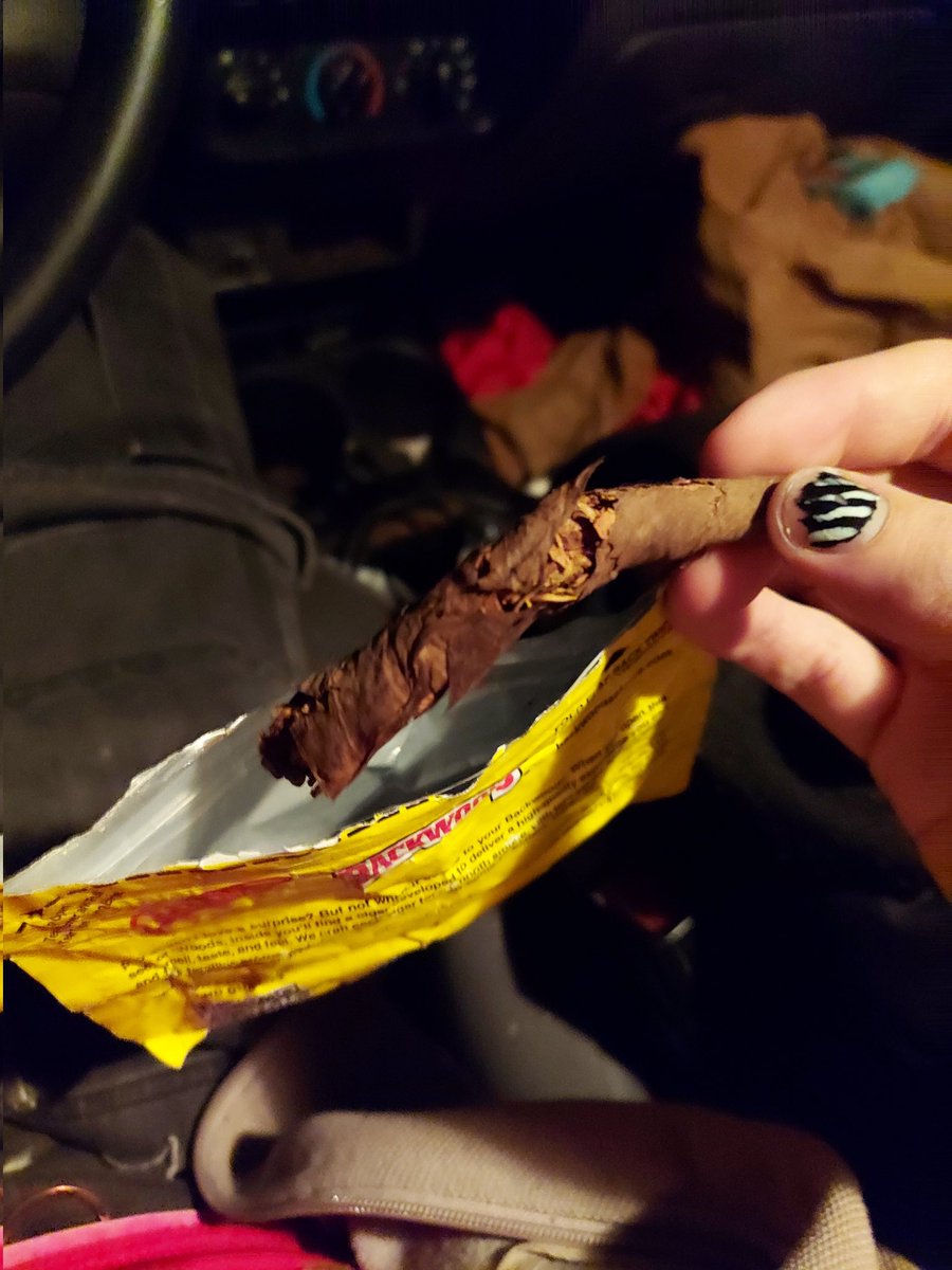GothBoyRoxas's tweet photo. It's a fuckin disaster. https://t.co/ty1xAjsr12
