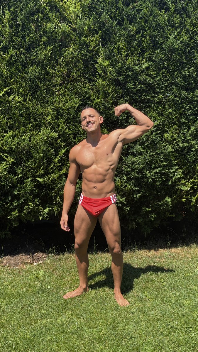 CoachSimonP's tweet photo. Vue de face ou vue de dos… sois honnête 👀🍑 ? https://t.co/bAU2pGJVC8