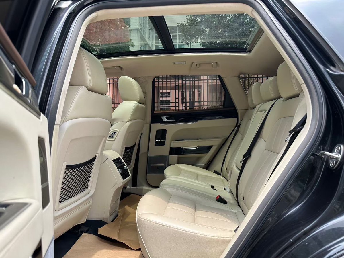 xpertautoschina's tweet photo. Zotye T700 2018 Model

1.8T Prestige Edition

Lowest mileage

Doorstep delivery:16M

Excellent interior and exterior, Doorstep Delivery includes Buying , shipping , custom duty 

45-50 days delivery 
No Hidden Charges 
@Kene_Nnewi https://t.co/rcHji4KUUZ