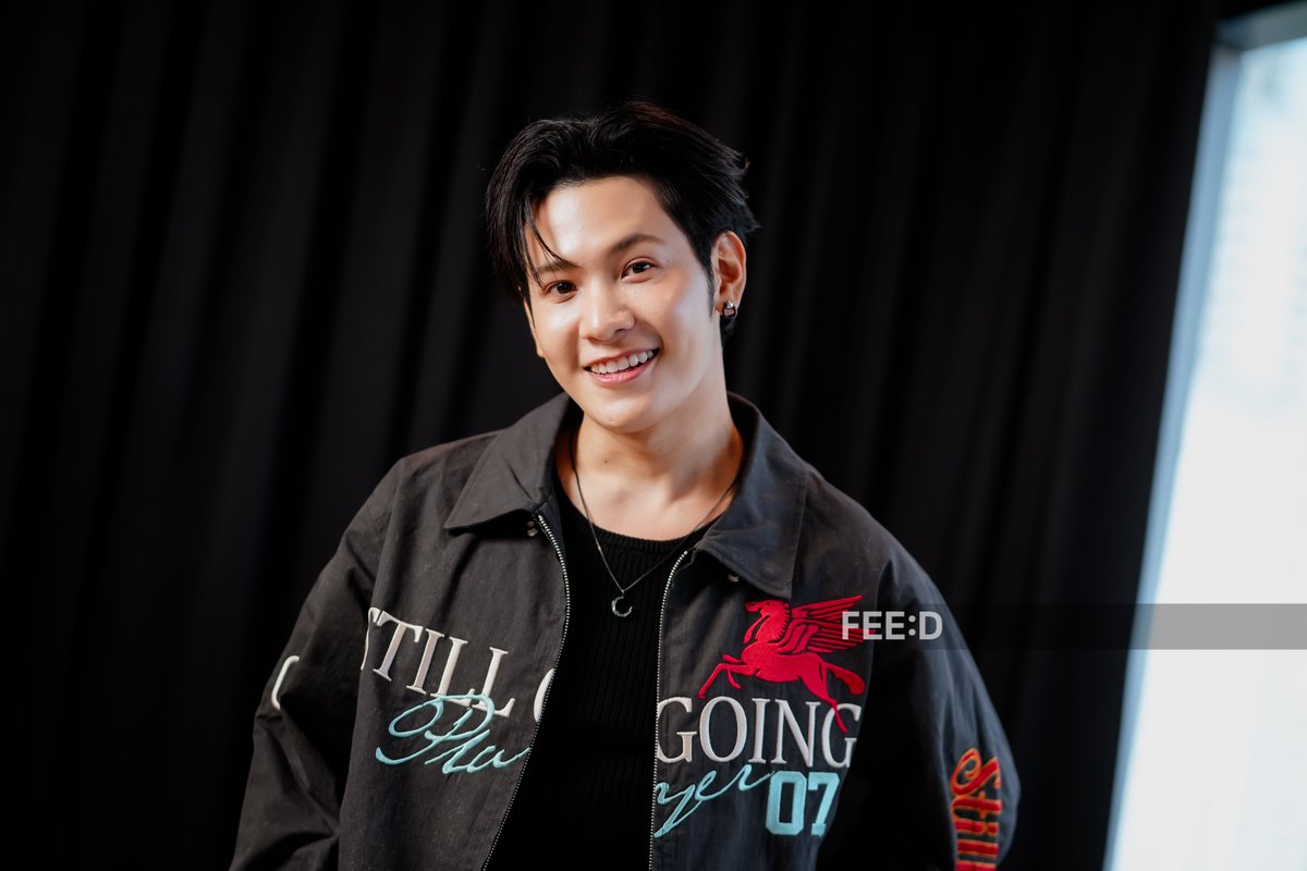 feed_4_future's tweet photo. หนังสือที่ถูกเขียนขึ้นได้อย่างสมบูรณ์แบบ ทั้งด้านความสัมพันธ์ มิตรภาพ และทุกเรื่องราวตลอดบนเส้นทาง 10 ปี ของ "คริส พีรวัส" และ "สิงโต ปราชญา"
.
แฟนๆ สามารถติดตามสัมภาษณ์ของ 'คริส-สิงโต' ได้พรุ่งนี้ (29 ก.ค. 69) เวลา 18.00 น. ทาง FEED
.
ภาพทั้งหมด: https://t.co/M0tqPFoaw9
.
#FEEDxคริสสิงโต
#KristSingto #คริสสิงโต
