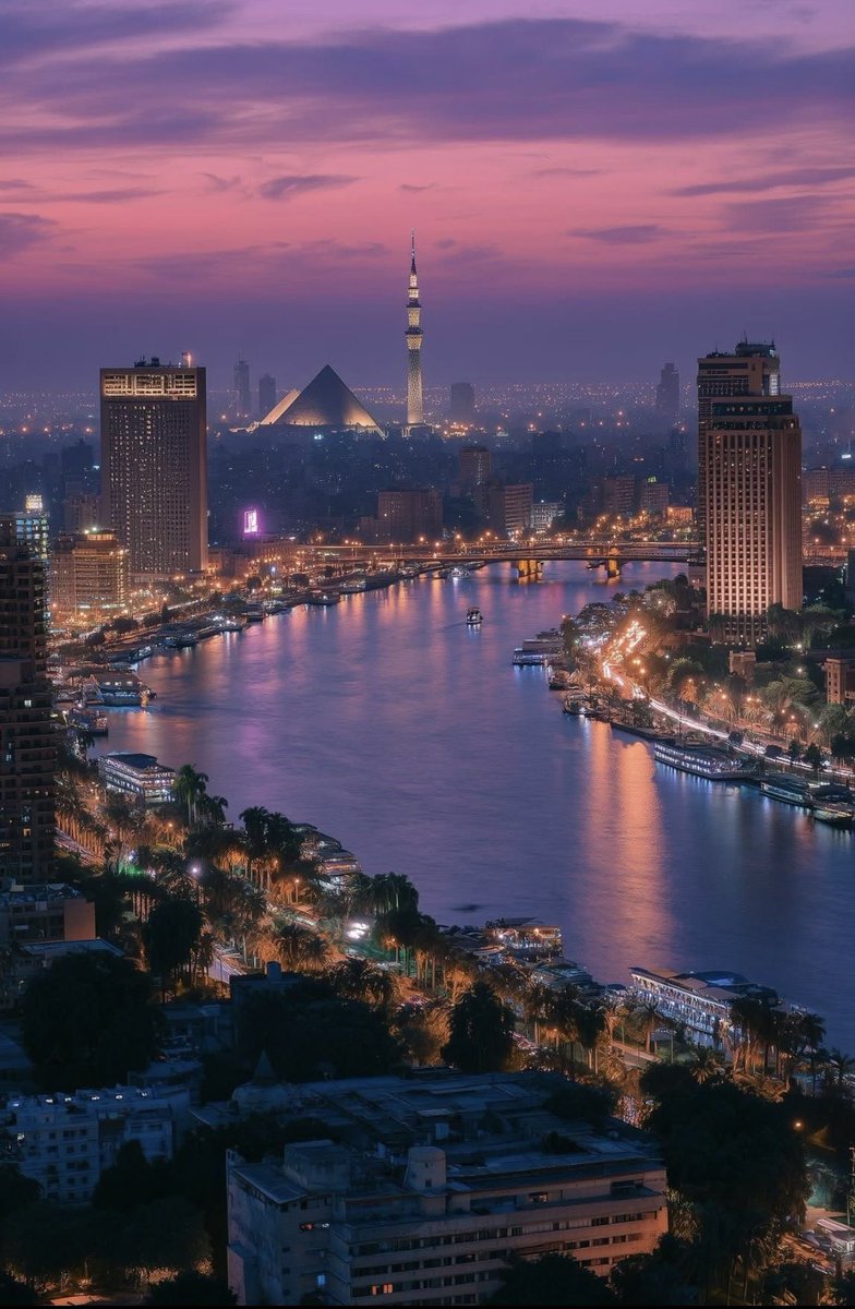 alkaaser11's tweet photo. استودعكم الله الذي لا تضيع ودائعه 

الى القاهره 🇪🇬

مدينة المدن … حاضرة الدّنيا … وتاج البريّه

القاهره السّاحره .. تلك المدينه العريقه .. العتيقه♥️

#الامارات_العربيه_المتحده 
#ابوظبي
#مصر
#القاهره https://t.co/wz40d6q4pc