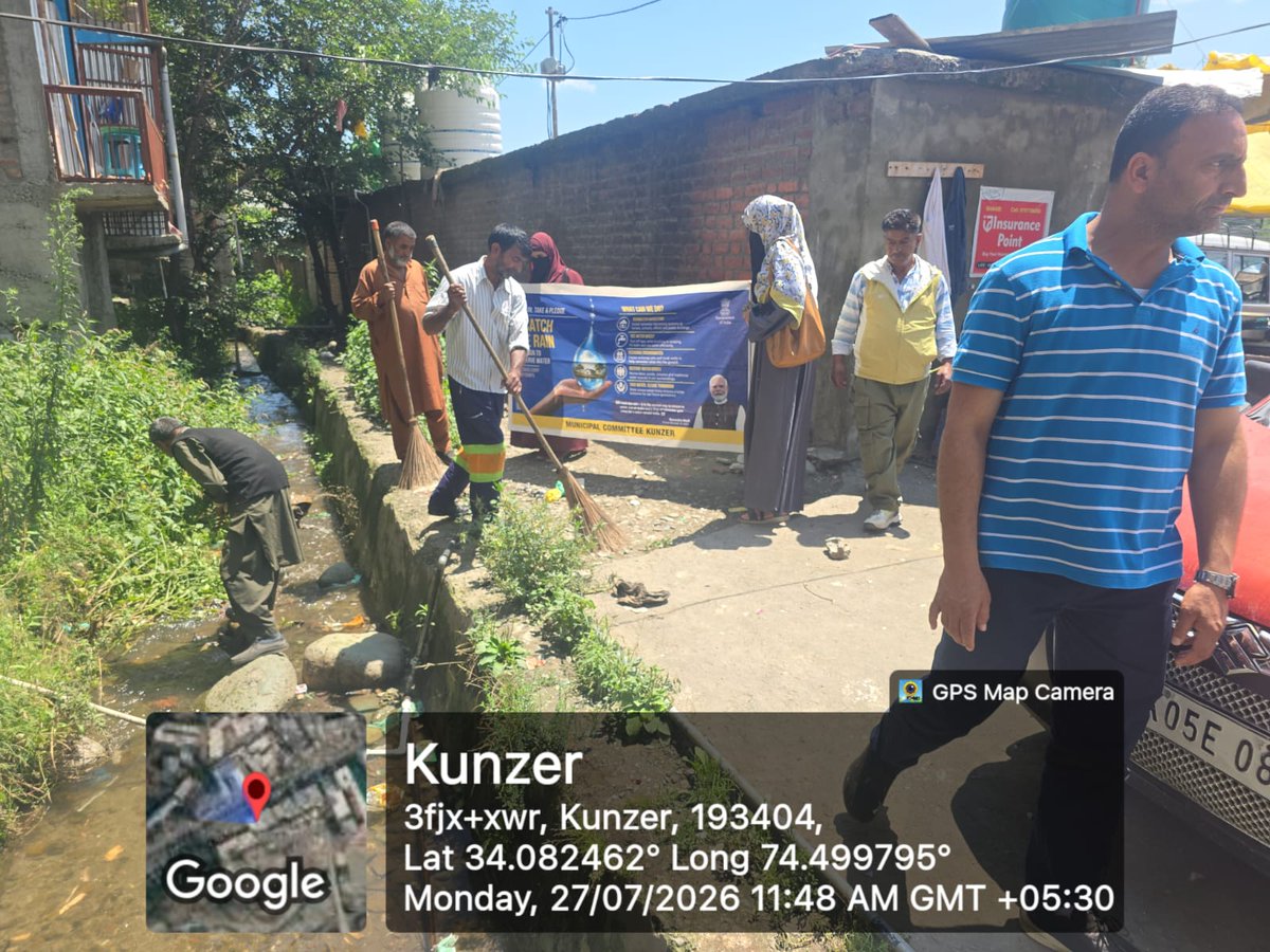 MCKunzer's tweet photo. Rainwater is precious @let’s store it, revive ponds, and keep drains clean. DC BaramullaDirectorate of Urban Local Bodies Kashmir#AMRUT#CatchTheRain https://t.co/Gy74ejSH97
