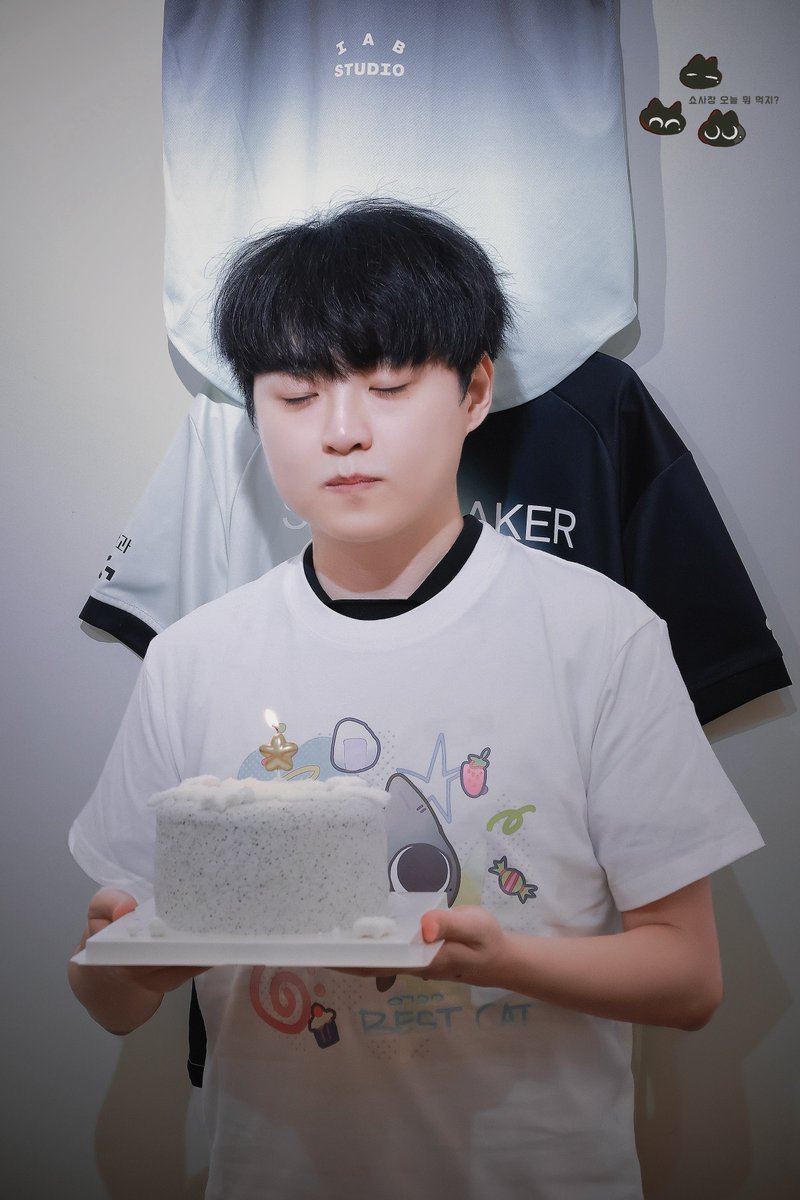 HBD26_ShowMaker's tweet photo. 좋은 추억 만들어주셔서 너무 감사해요 ☺️

#쇼사장_오늘_뭐_먹지
#쇼사장_생일_축하해
#쇼메이커 #ShowMaker https://t.co/BqWgukyuRV