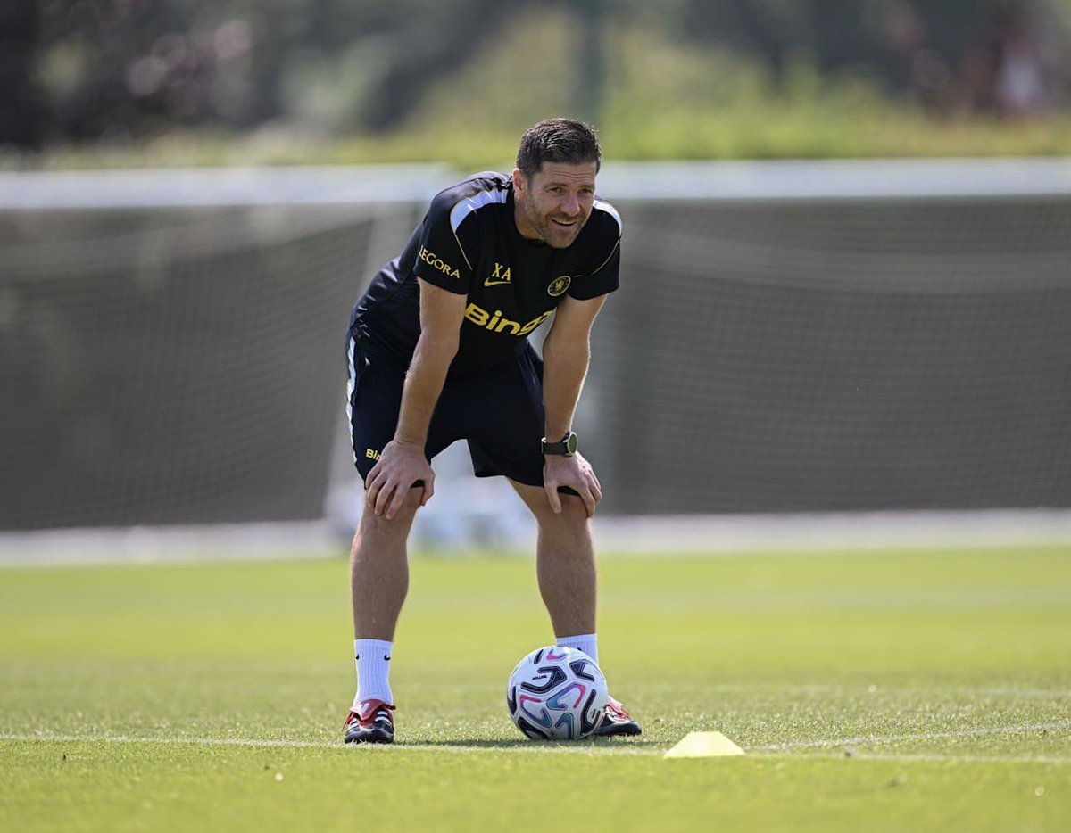Blue_Footy's tweet photo. 🗣 Xabi Alonso: "I'm really happy, and I see not just with the football things, I think with the energy, with the attitude, with the commitment, with the desire to do the things right. That makes me happy."

~ @ChelseaFC https://t.co/0glm8tqlb7