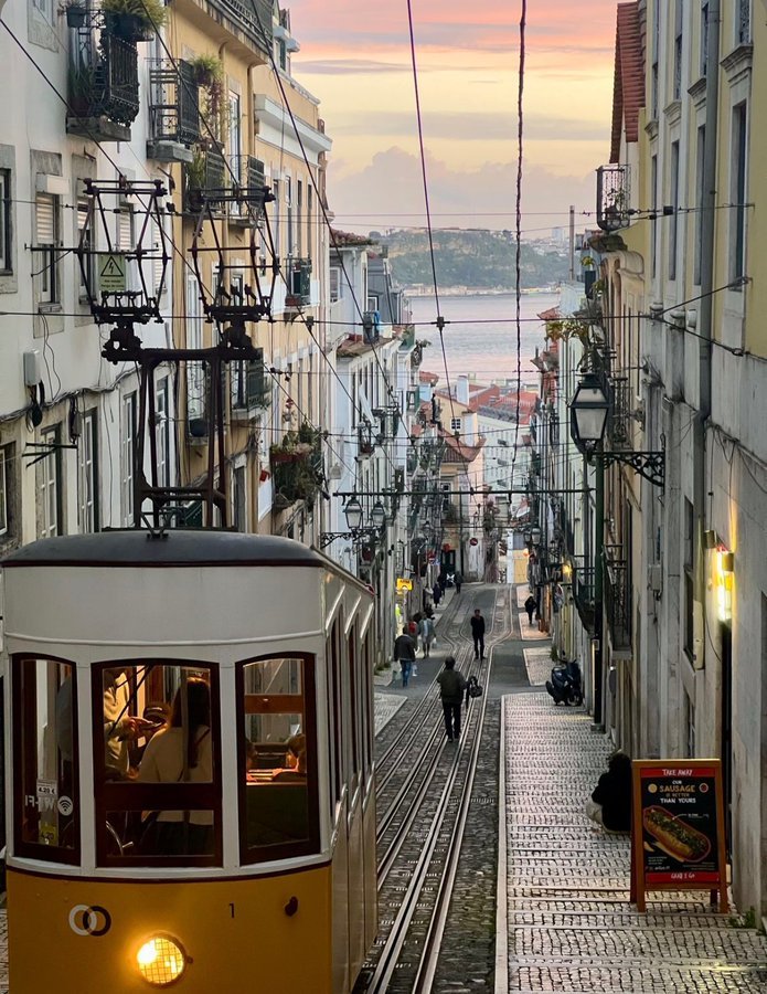 TheHungryTable7's tweet photo. Lisbon, Portugal 🇵🇹 https://t.co/6mphwgFLpe
