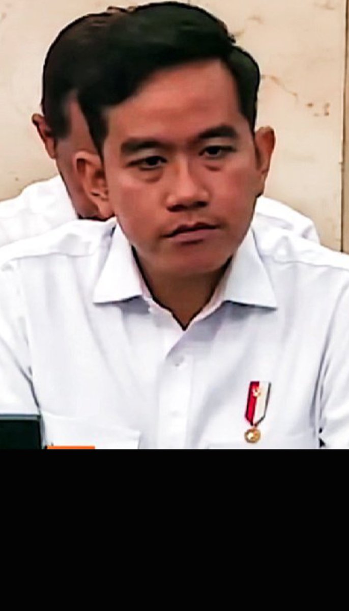 EviDrajat's tweet photo. Termul udh mulai nyindir Prabowo nih..... 
Hanya gara² wapres terbaik sepanjang maksa sedih 
🤣😂🤣 https://t.co/6Eg59za6Yb