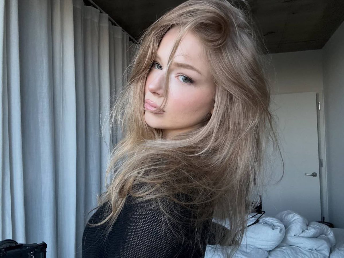 𝑺𝐭𝐞𝐥𝐥𝐚 𝐌. off tweet media