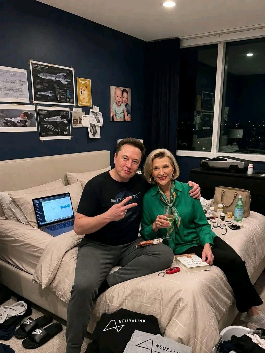 FlowersLife54's tweet photo. What's the first thing you noticed in this room? 👀

🅰️ Cozy Setup 🛏️
🅱️ Wall Decor 🖼️
🅲️ Tech Gadgets 💻
🅳️ Night View 🌃 https://t.co/UeIxXwnCIy
