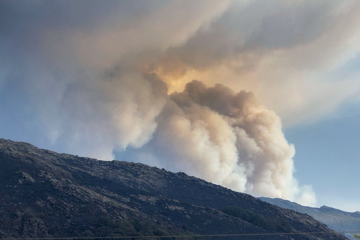 interiorgob's tweet photo. 🚨 #Emergencianacional | El Gobierno declara 211 zonas afectadas por emergencias de protección civil en catorce comunidades autónomas. 

🔥 211 episodios catastróficos, en su mayoría provocados por los #incendiosforestales. 

🔛 Entre el 31 de marzo y el 27 de julio de 2026. https://t.co/YWGlXIm64n