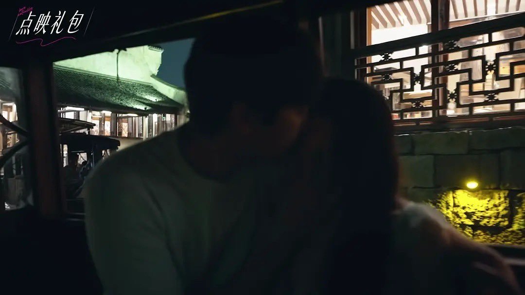 Just_kasibook's tweet photo. OMG , finally they kissed 😭😭😭🫂🫶🏻
#loveactuallys5 https://t.co/9Dk68Ok80L