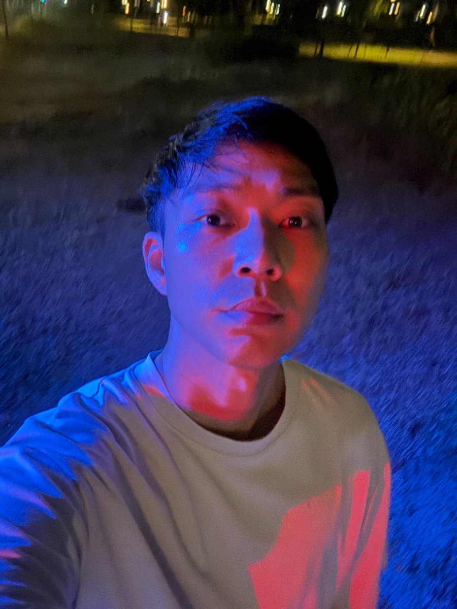 inokuuyade's tweet photo. 今日はお通夜からの宿直っ
※電話番を寝ながら12時間すること
月に5.6回ありますが、お迎えが入らなければただの一人暮らしです。

最近は晩飯食べる前に1時間ウォーキングしてます。
もうすぐライブですね、うきうき！

踏切近くで撮ったんやで https://t.co/7KZM2jILxe