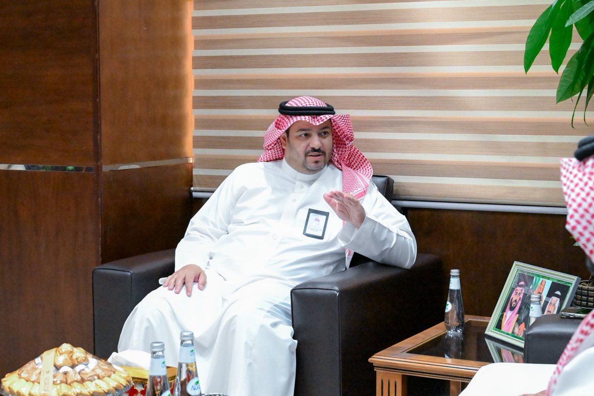 nbu_vr's tweet photo. التقى وكيل #جامعة_الحدود_الشمالية، أ.د. عايد بن عايض الرويلي، بنائب الرئيس ورئيس قطاع المؤسسات والشركات الاستراتيجية في البنك الفرنسي، وذلك لبحث مجالات التعاون المشترك واستعراض الفرص المتاحة لتعزيز الشراكة بين الجانبين، بما يسهم في دعم المبادرات النوعية وتحقيق مستهدفات الجامعة في مجالات الاستثمار والتنمية المؤسسية.