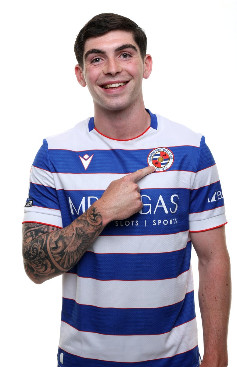 ReadingFC's tweet photo. For the badge. 🫡