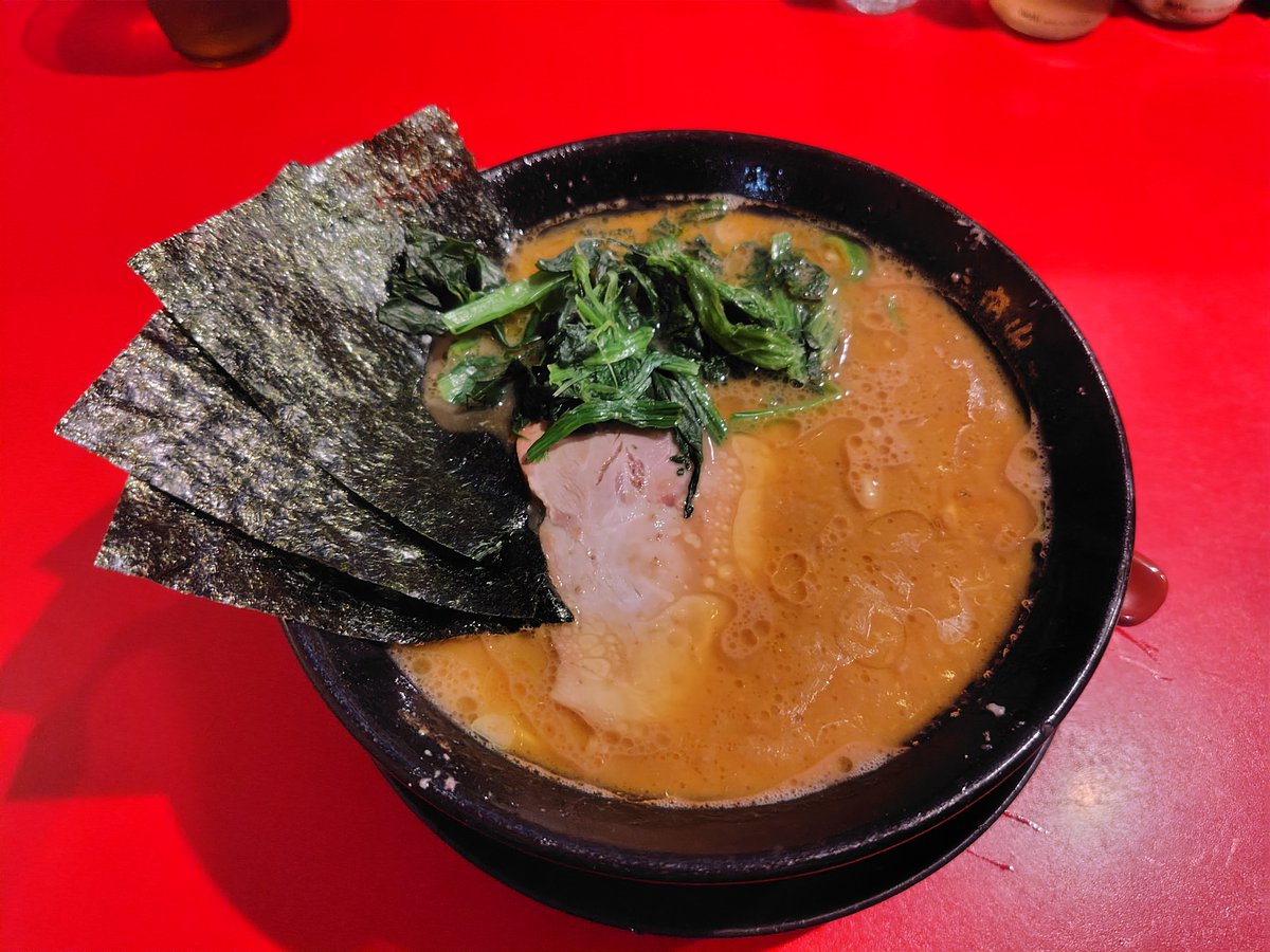 RE1308_M's tweet photo. ヌシさん🐱ちゃん
うみねこ魂の3ノリ🌊🐱-9K
BIG間2090G食らって-1500枚穀潰し
法則教えてもらって楽しかったです
焼肉後は余力があったので行きたかった厚木家へ
久々の家系はウマい🍜
さすがにもう食えん https://t.co/WEFYz2nmLy