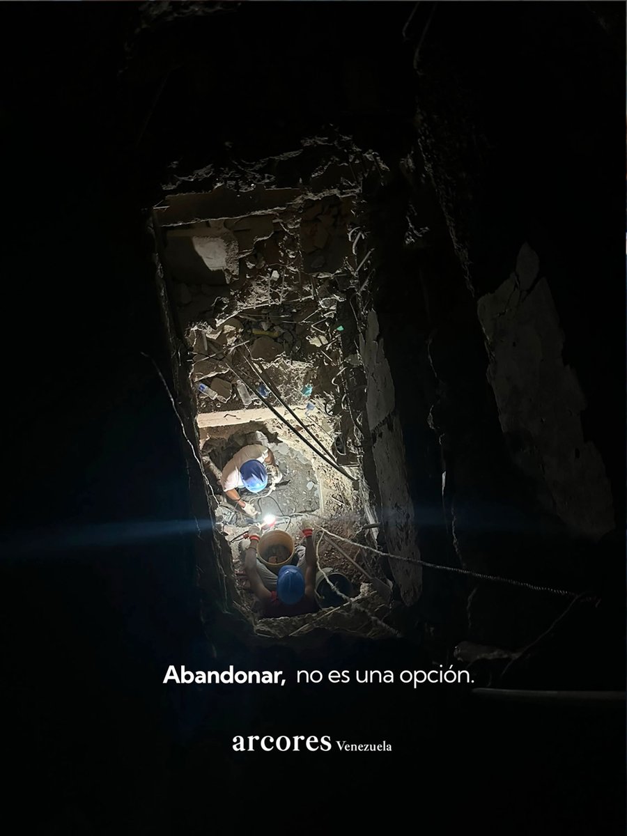 ARCORES_NETWORK's tweet photo. Un mes después seguimos en Venezuela  https://t.co/5JfkmTKwIi https://t.co/pWCi5GLV55
