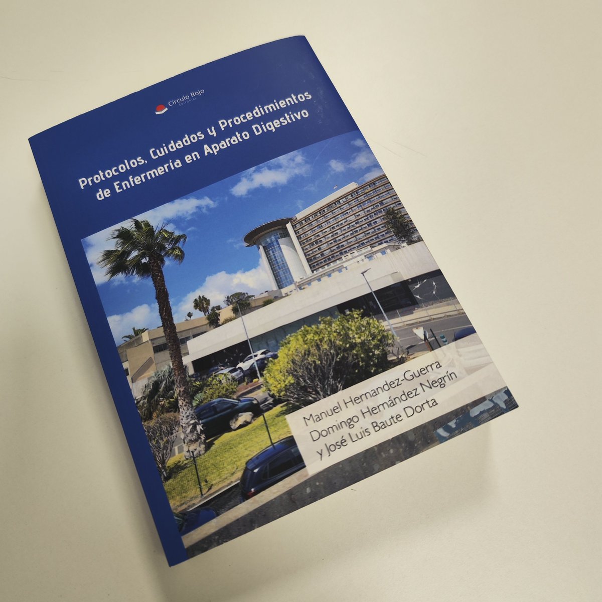 mh_guerra's tweet photo. Por fin un libro hecho por y para Enfermería en Endoscopia!!!  @sepdigestiva @aeg @SEEDendoscopia #somosenfermeria #enfermeriaendoscopia #ull #huc #editorialcirculorojo https://t.co/rlFToUT6eL