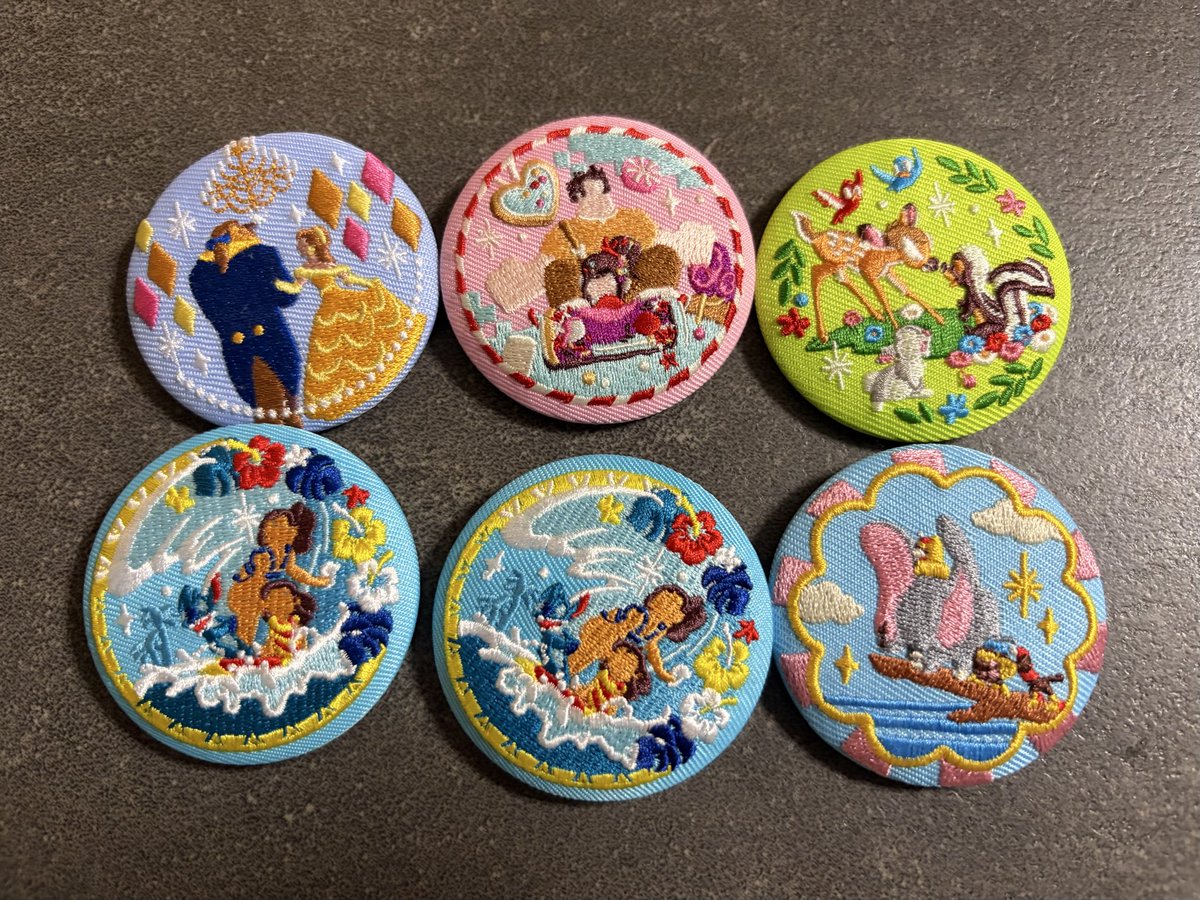 SStink's tweet photo. 【交換】ディズニー　刺繍缶　バッジ

譲：画像のもの(美女と野獣、ダンボ
　　バンビ、スティッチ)

求：第一弾)ピーターパン、ラプンツェル
　　第二弾)シンデレラ
　　　＞その他　要検討

都内手渡しor郵送 交換希望
検索からでもお気軽にお声掛けください。

#tdr_trade 
#TDR_trade https://t.co/LbwuxXxvpB