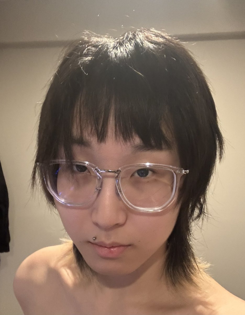 Yuna__s05's tweet photo. new lenses to boymode harder with https://t.co/xFRjXOCXpa