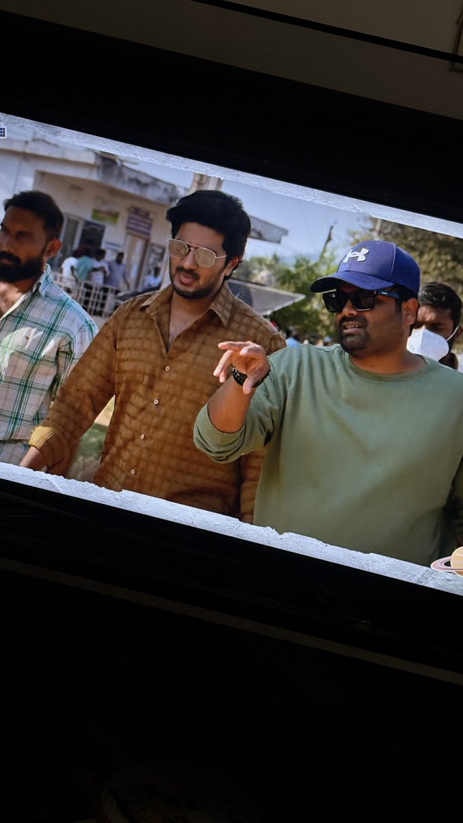 DulquerTn's tweet photo. Every great journey begins with one small step.. #AOTFirstSingle ▶️ https://t.co/lkT151czln…

#ChittiChittiCheema #KuttiKuttiPoove #MittaiMazhai #SanSanHawaPe 
A @gvprakash Musical 🎧 

#AakasamLoOkaTara #AOTMovie
@dulQuer @pavansadineni @GeethaArts @SwapnaCinema @shrutihaasan https://t.co/uhWAA1P3Bc