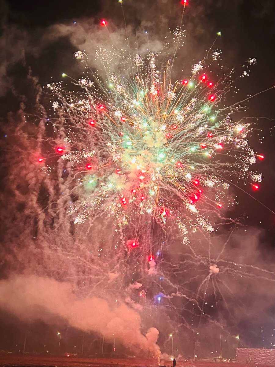 Mahir983's tweet photo. [Tonight’s the night! Sparklers, laughter, and midnight kisses to ring in the New Year  Countdown together!] https://t.co/6FxOIKBZH6