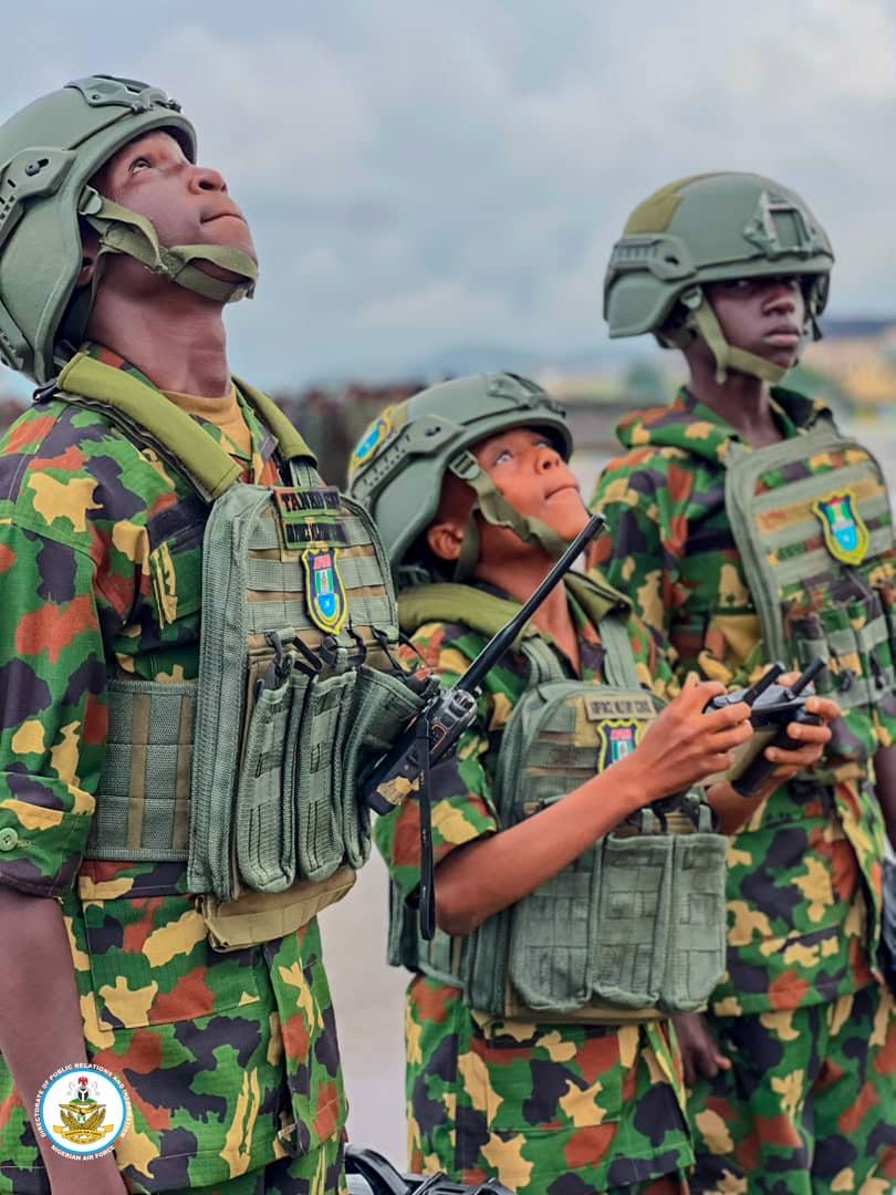 NigeriaStories's tweet photo. Air Force Military School (AFMS), Jos, Nigeria 🇳🇬 students training with drones https://t.co/idreOfsGfe