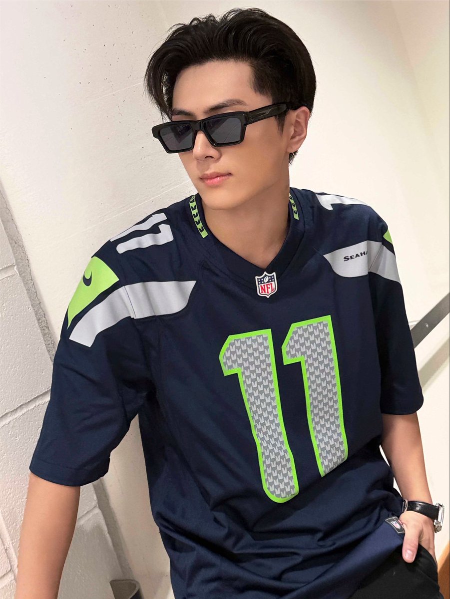 jjjongvely's tweet photo. hometown glow hits different https://t.co/2JHQr1G5oF