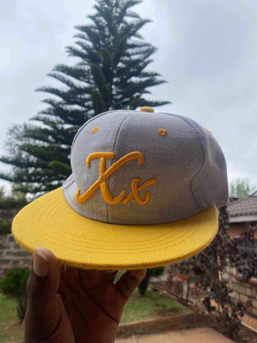 CheniCliff's tweet photo. This Topa  has seen me through 1st year, 2nd year, 3rd year, 4th year in Uni... and it's still reporting for duty. Certified legend.
Post Yours From Uni Days https://t.co/8B9DJKjHwL