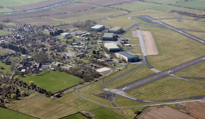 KeyworkerMan's tweet photo. Plans for Linton-on-Ouse asylum centre nr York 🙄
All illegal boat migrants shud be shipped back to France within days of arriving👍
What is the point of spending £60b/yr on defence if our rotten Labour & Tory Govs refuse our navy to defend our borders?🤦♂️
➡️#BritainNeedsReform🇬🇧 https://t.co/W7wAXpAj95