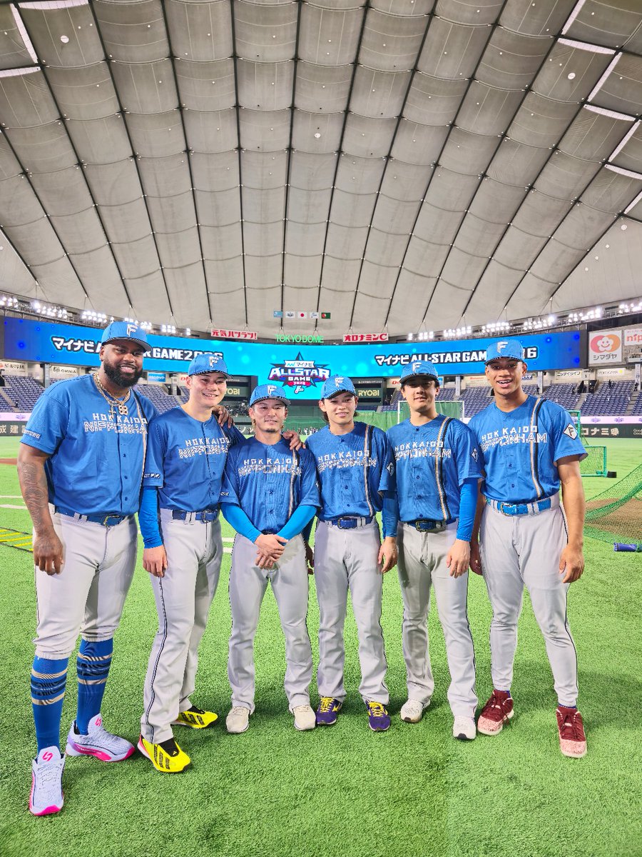FightersPR's tweet photo. 北海道日本ハムファイターズ
#マイナビオールスターゲーム2026 に集結！

12球団最多の7選手で臨みます🔥

…8人目！？

#レイエス #清宮幸太郎 #水野達稀 #田宮裕涼 #北山亘基 #万波中正
#lovefighters 
（伊藤大海投手は登板準備のため不在） https://t.co/SeOpuAaz2O